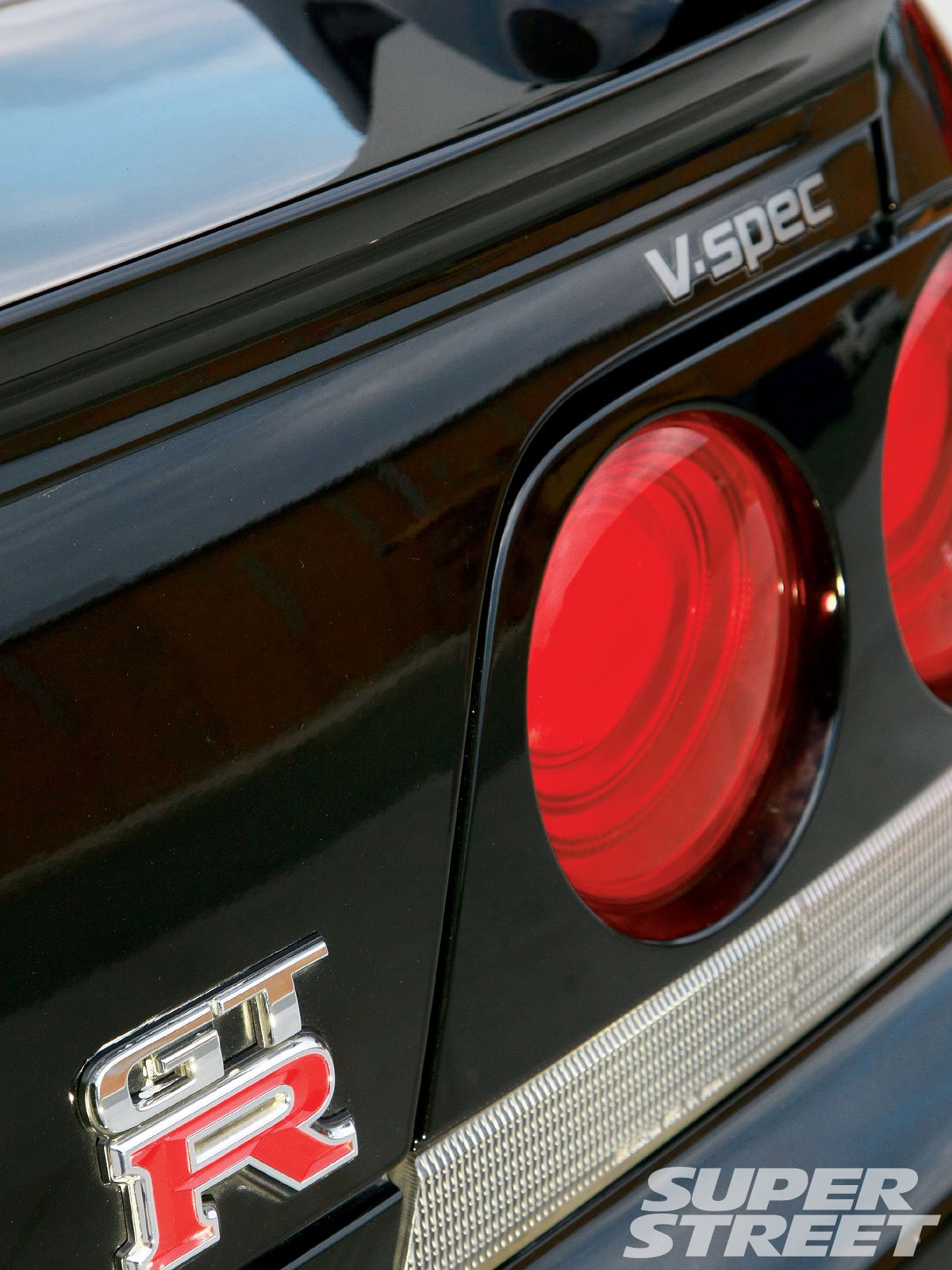 バッジエンブレム日産スカイライン GTR R32 R33 R34 R35 GT-R RB26 に適合